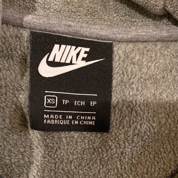 Nike XS Kids jacket - Picture 2 of 3